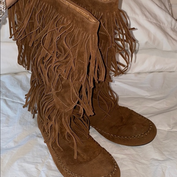 Wet Seal Tan and Brown Moccasins Comfortable and Stylish - Picture 6 of 8